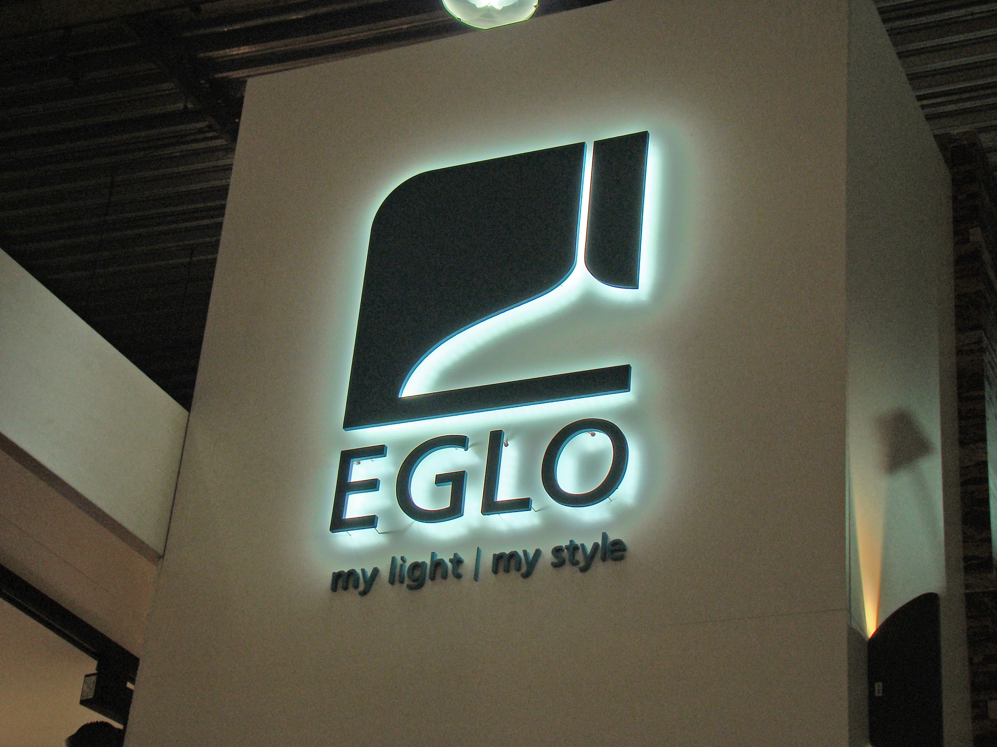 Eglo